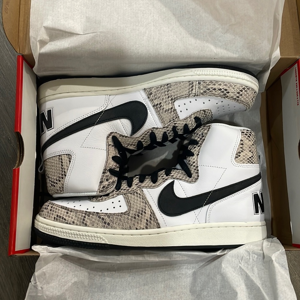 NWT Nike Terminator High Tops Snake Skin 9.5 mens / 11 women’s - authent…